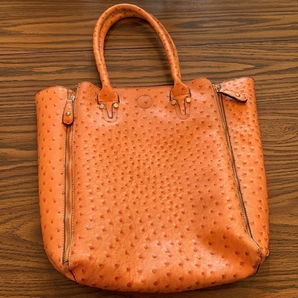 Studio 36 medium to large purse/tote bag. Really nice quality. Orange/4 zip outs - Picture 1 of 13